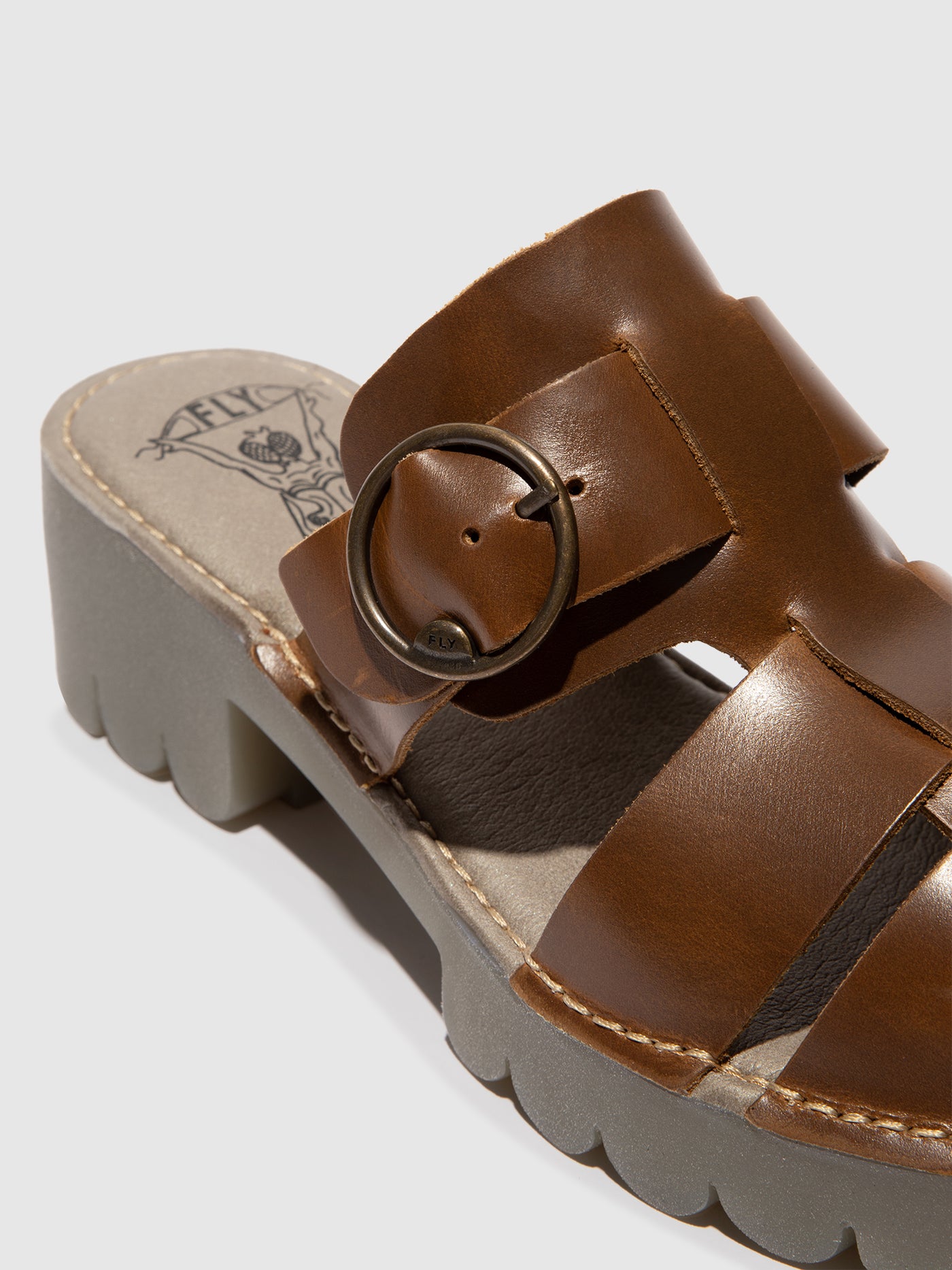 Buckle Mules ENVY521FLY CAMEL