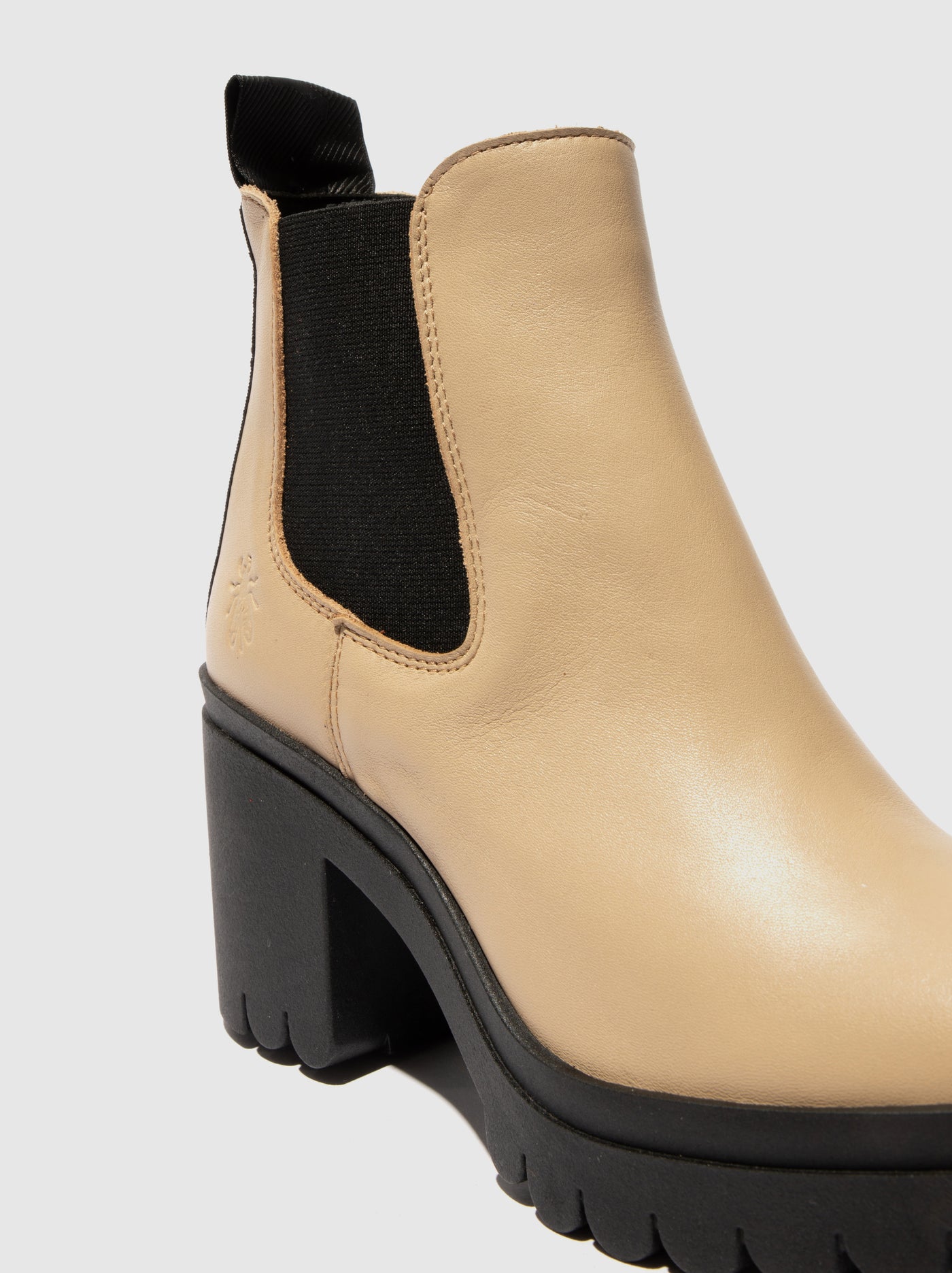 Chelsea Ankle Boots TOPE520FLY CREAM