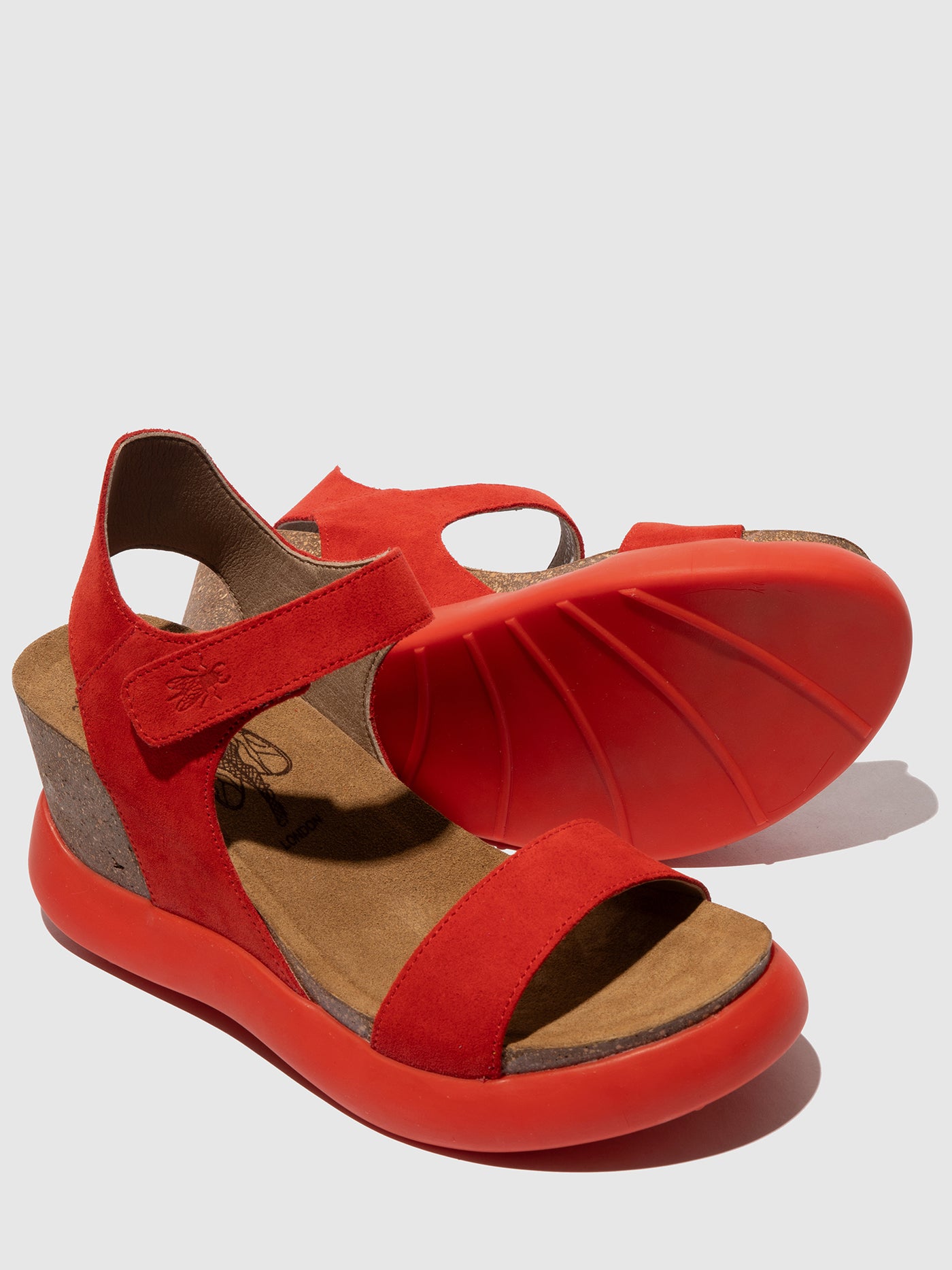 Velcro Sandals GOGO967FLY SUEDE SCARLET