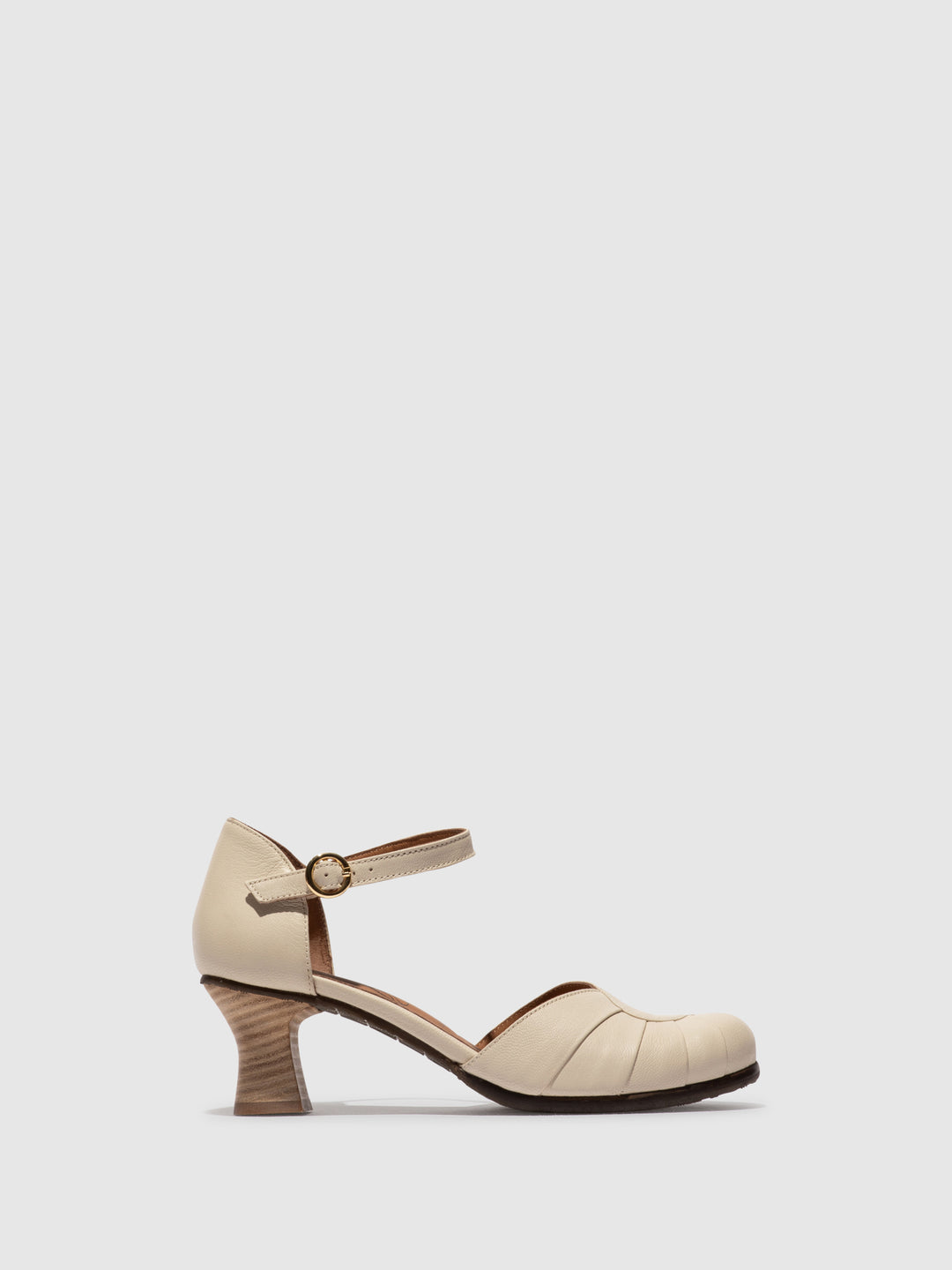 LINE - Betsy – Fly London EU LINE - Betsy – Fly London EU
