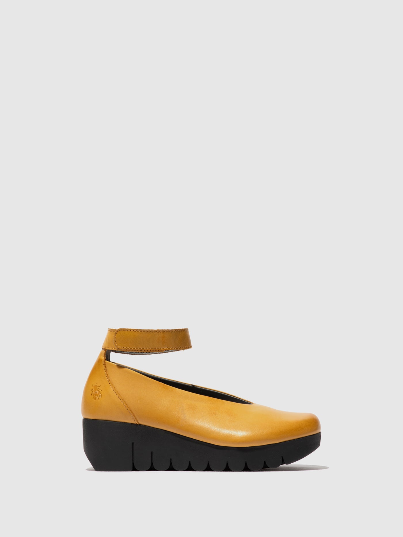 Closed Shoes VILY161FLY MUSTARD