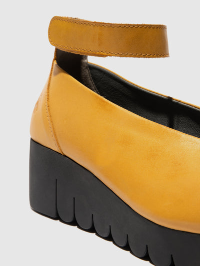 Closed Shoes VILY161FLY MUSTARD