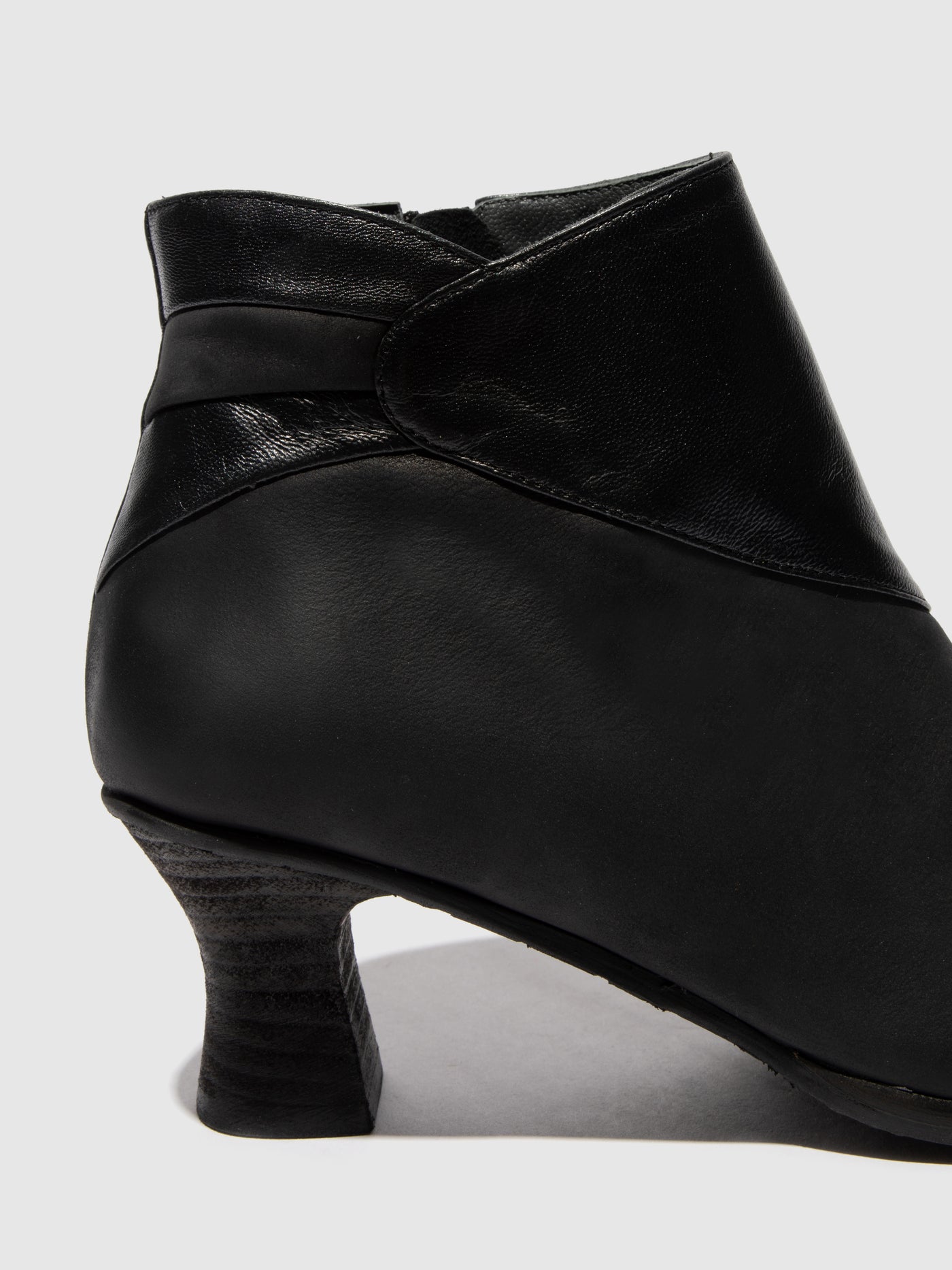 Zip Up Ankle Boots BRAL162FLY BLACK