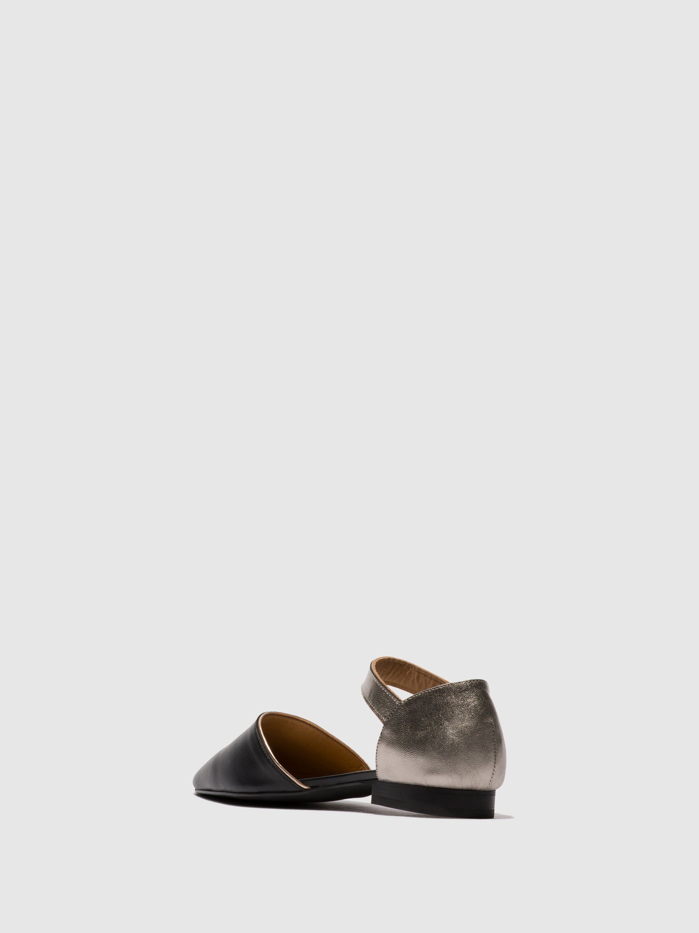 Pointed Toe Shoes SARJ266FLY BLACK/GRAPHITE/SILVER
