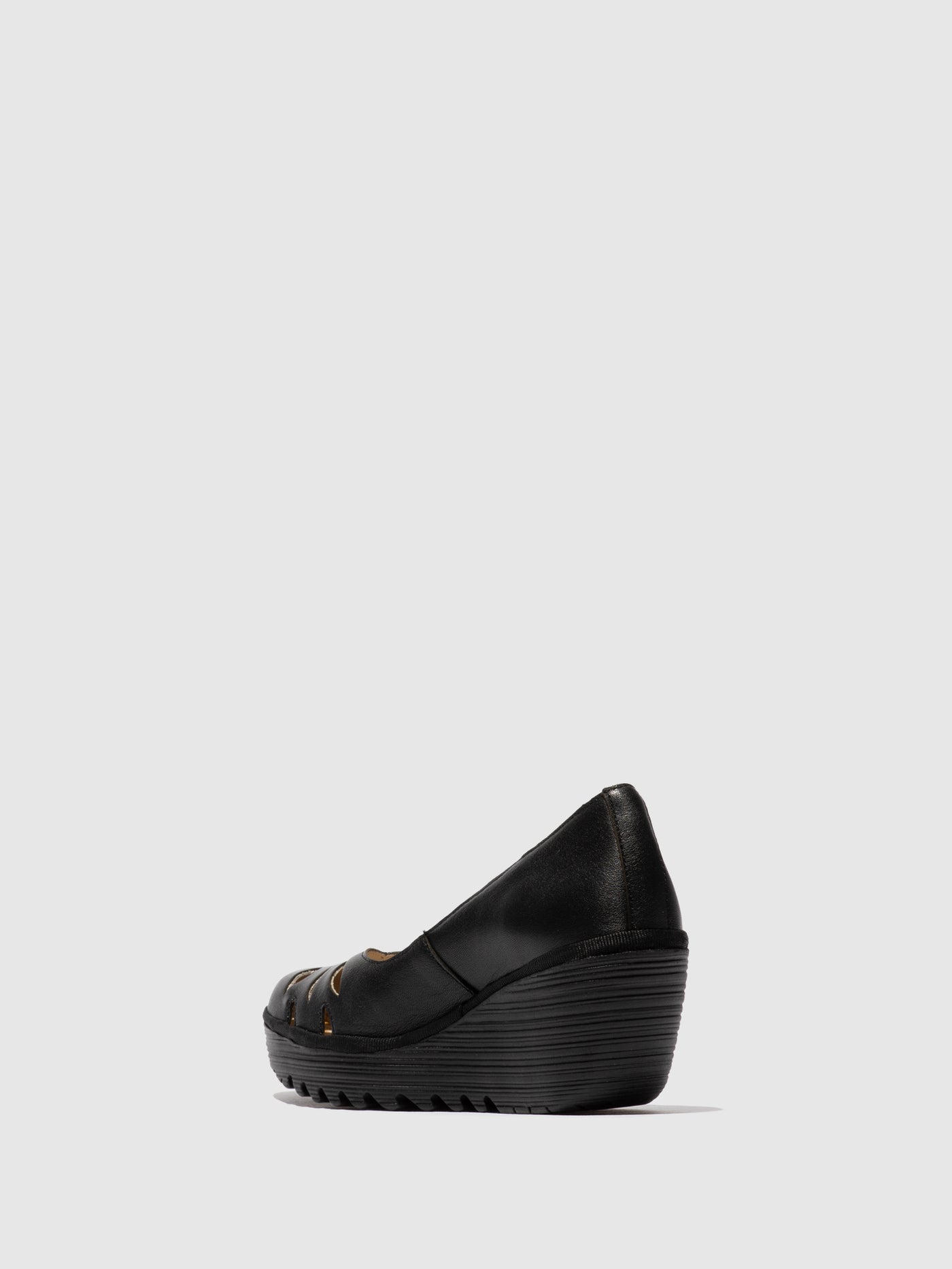Slip-on Shoes YUBI480FLY BLACK