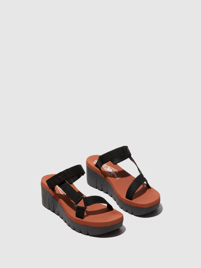 T-Strap Sandals YAKA037FLY BLACK/BLACK/BRICK