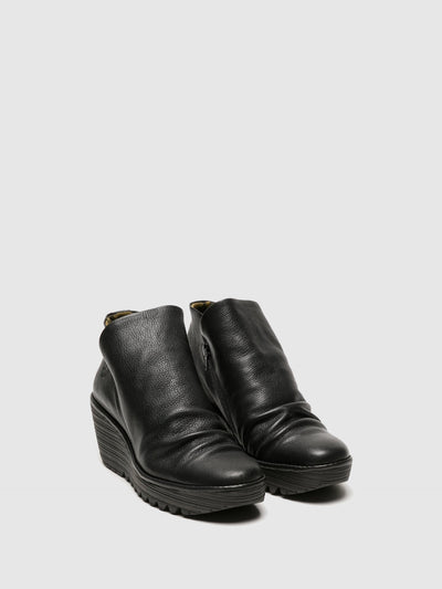 Zip Up Ankle Boots YIP BLACK