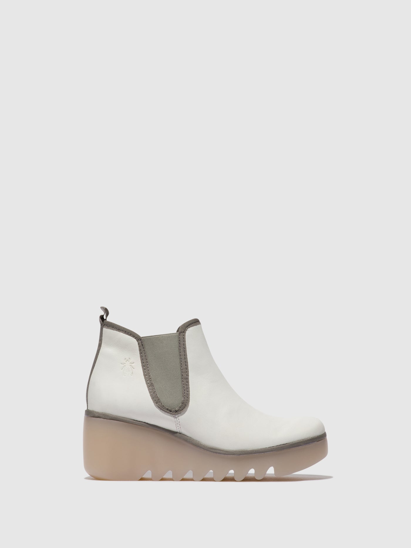 Chelsea Ankle Boots BYNE349FLY WHITE (MILKY SOLE)