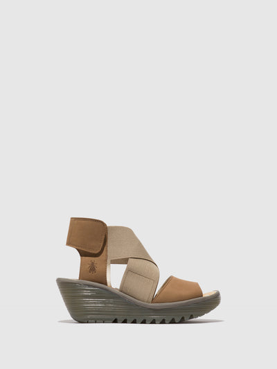 Crossover Sandals YUBA385FLY SAND