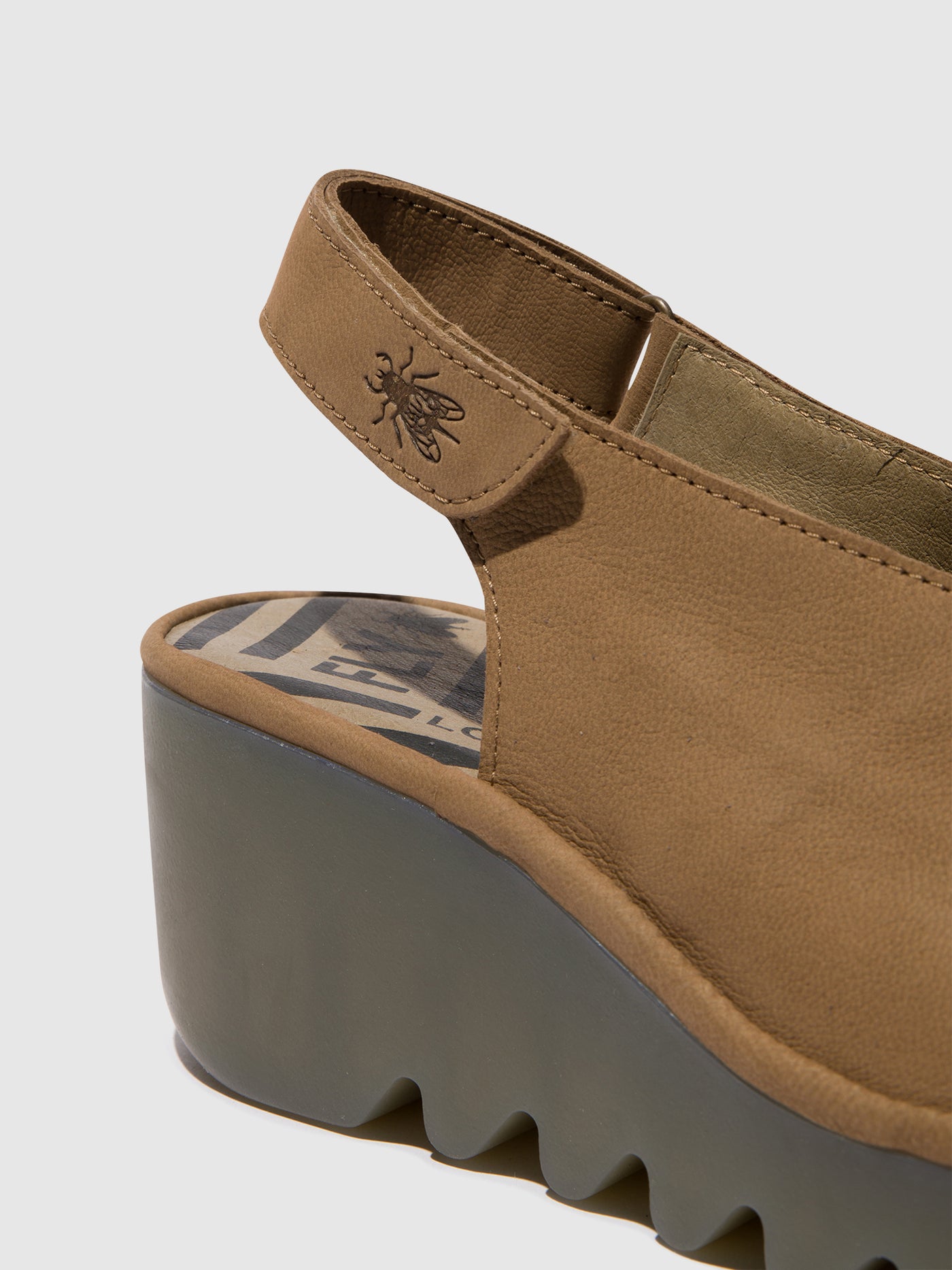 Sandalias Sling-Back Fly London Para Mujer Color Arena