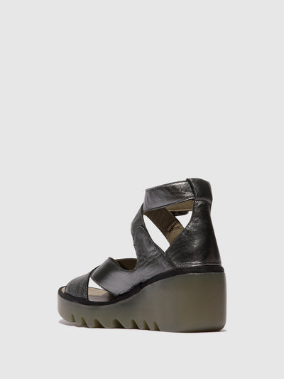 Buckle Sandals BYRE410FLY GRAPHITE
