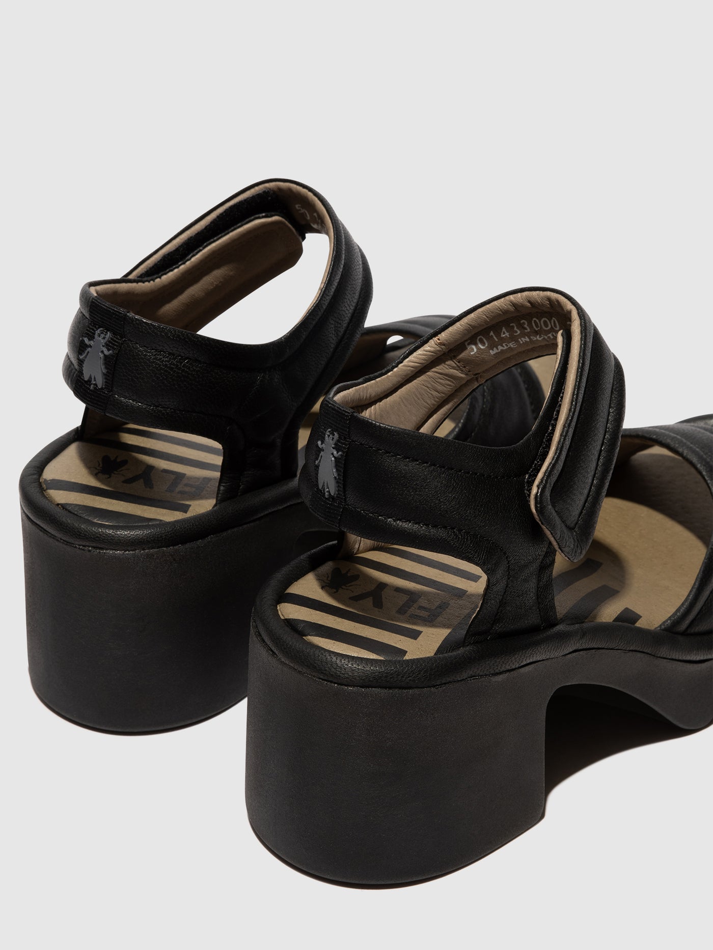 Velcro Sandals MANK433FLY BLACK