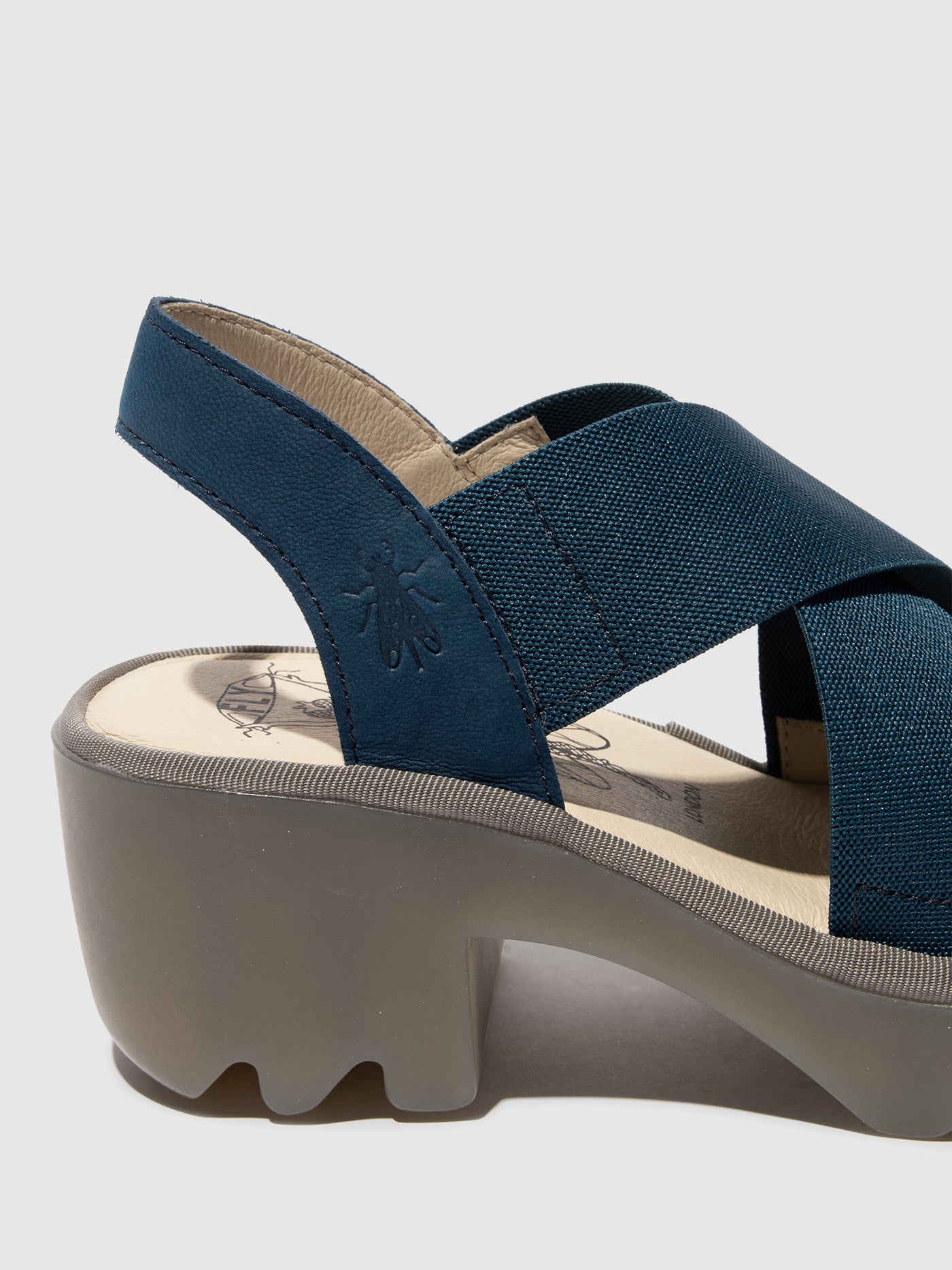 Crossover Sandals TAJI502FLY BLUE