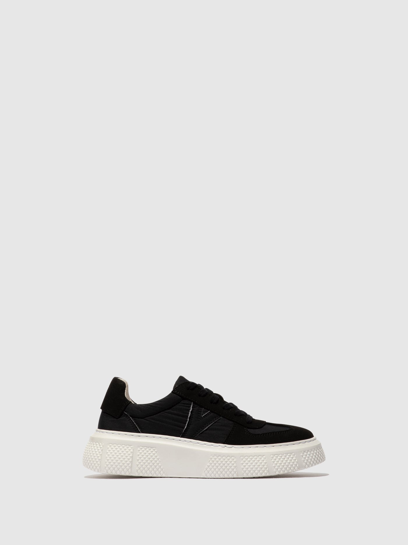Lace-up Trainers ESSA511FLY BLACK