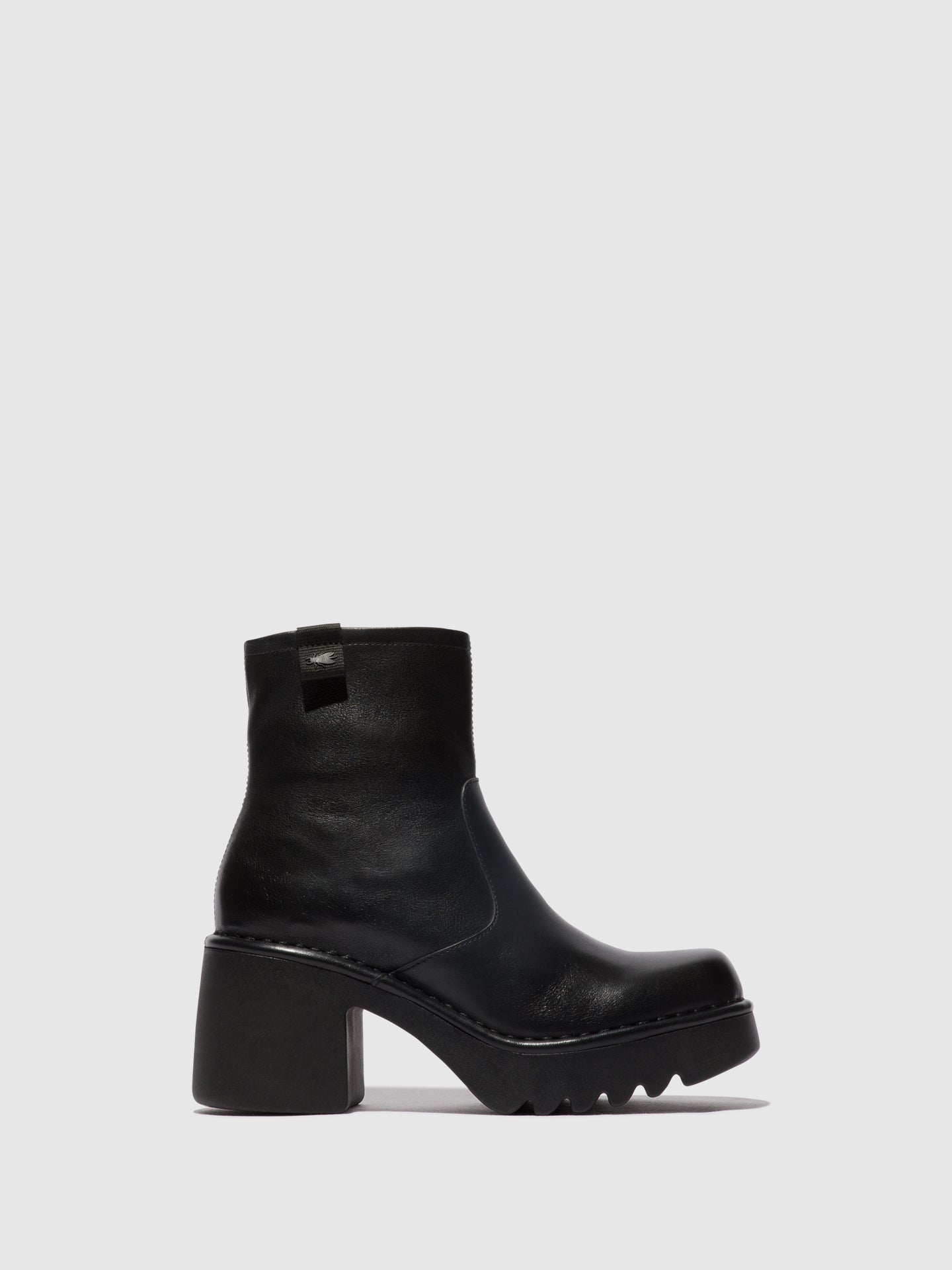 Zip Up Ankle Boots MOGE250FLY BLACK – Fly London EU